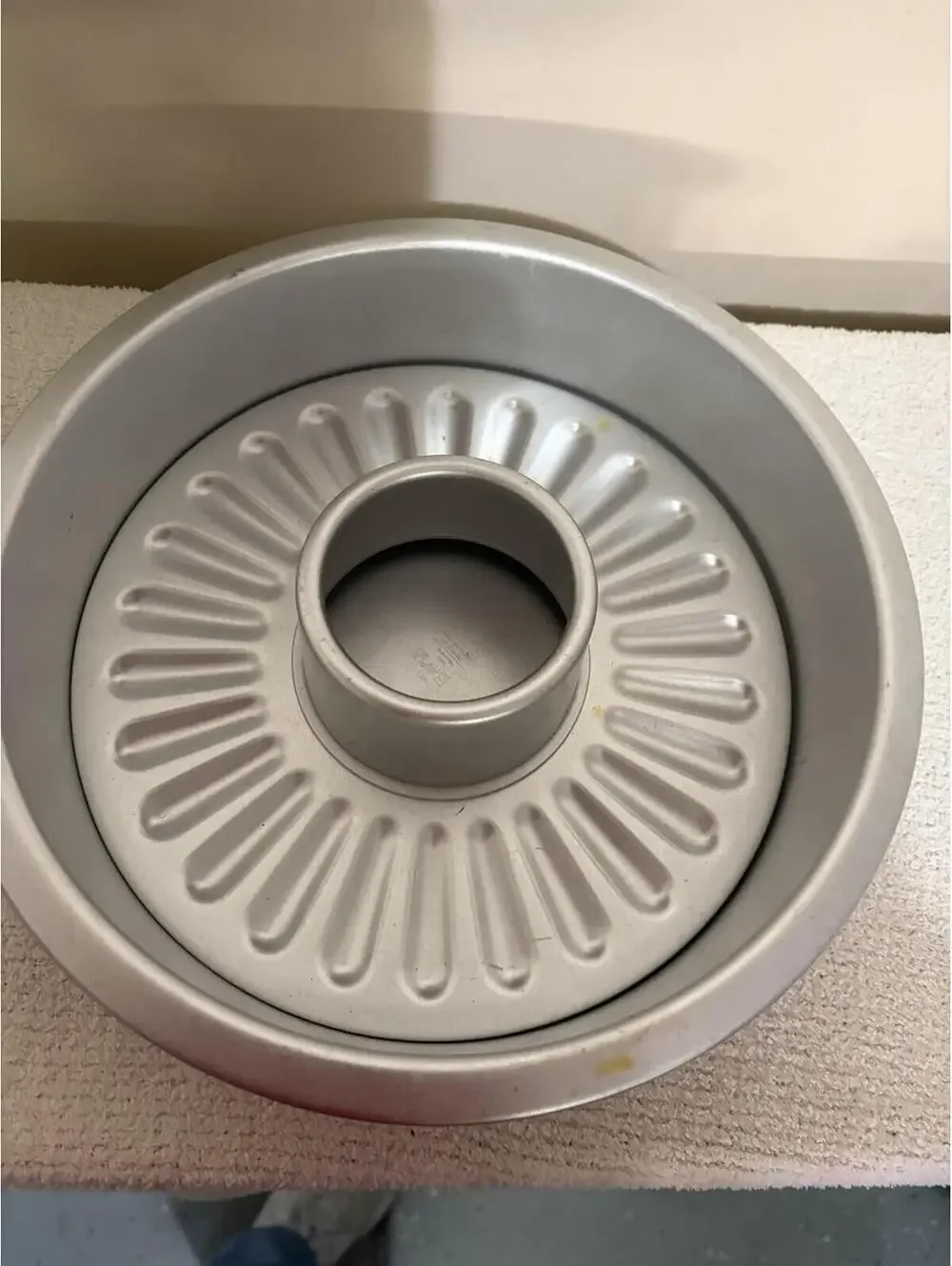 IKEA VARDAGEN Cake Baking Mold With Two Removable Bottom Silver
